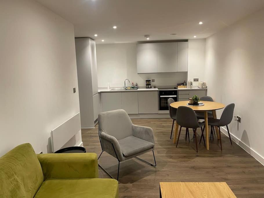 Luxury 2 Bedroom Apartment In The Heart Of Manchester Bagian luar foto